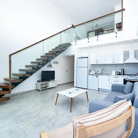 Idyll Homes 公寓 凯里尼亚